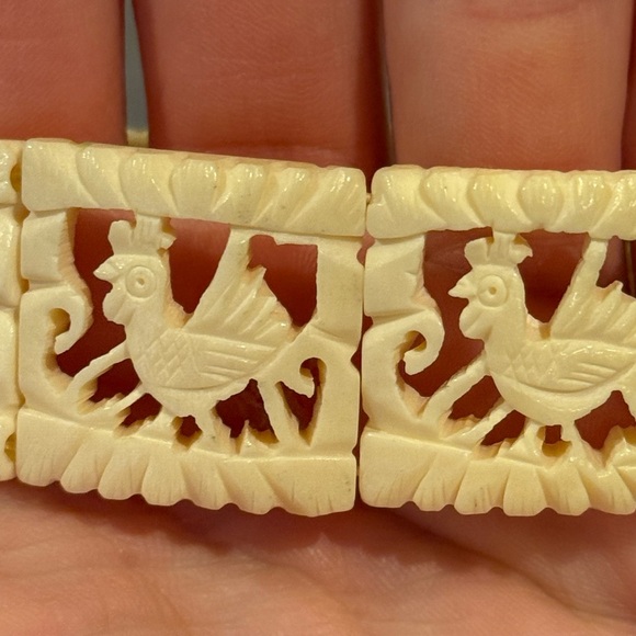 Vtg Carved Bone Rooster Bracelet - Picture 9 of 16